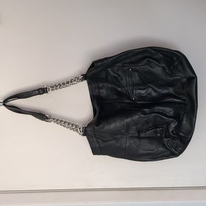 B Makowsky medium black purse